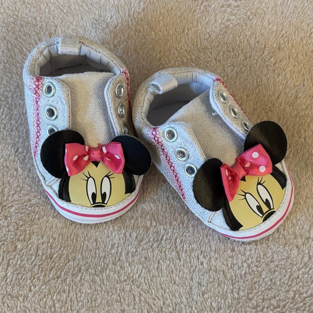 DISNEY MINNIE MOUSE CRIB SHOES Girls Size 3-6 Months